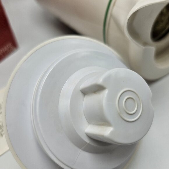 Christmas Holiday Coffee Carafe 1 L Vintage Nikko Box Thermal Vacuum Christmas - Picture 7 of 9